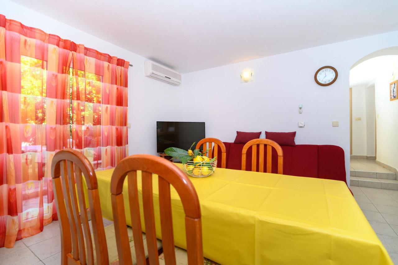 Apartments Vice Trogir Exterior photo
